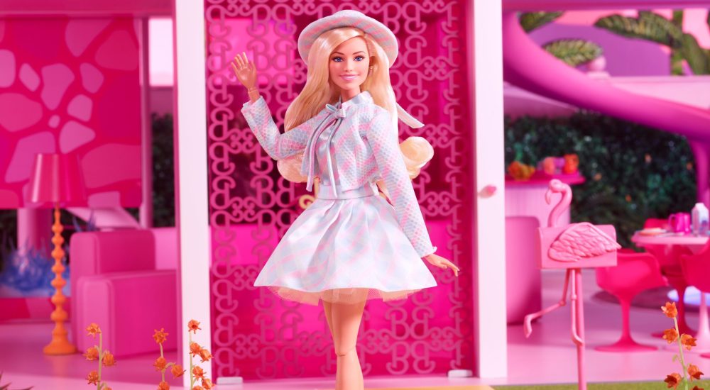 Mattel_BarbieTheMovieBluePlaid2-scaled (1) Mattel_BarbieTheMovieBluePlaid2-scaled (1)